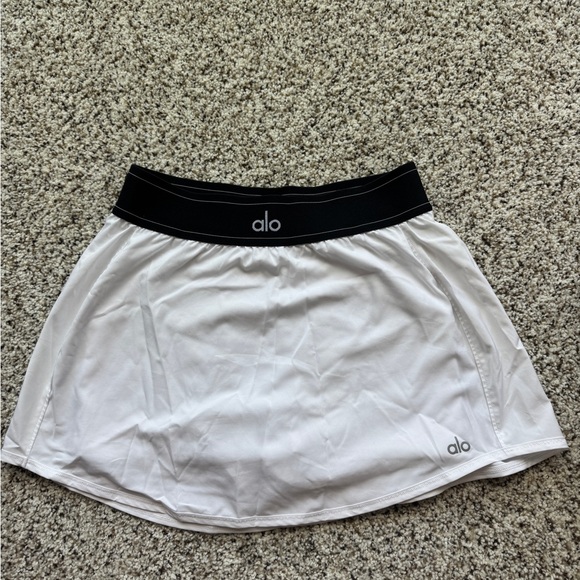 ALO White Match Point Tennis Skirt - Picture 4 of 6
